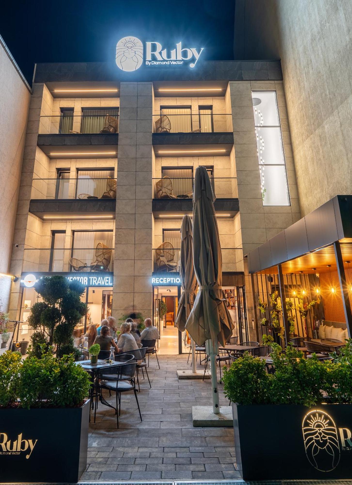 Ruby Hotel Prishtina Pristina Exterior foto
